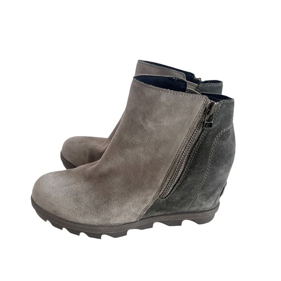 Sorel Joan of Arctic Sage Green two tone Suede Wedge II zip ankle boots Size 7.5 - Picture 1 of 8